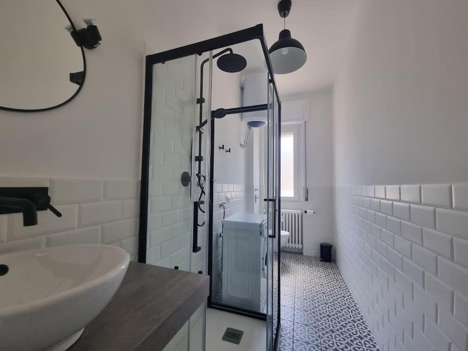 Milan New Apartment In Lively Central Area Exterior photo