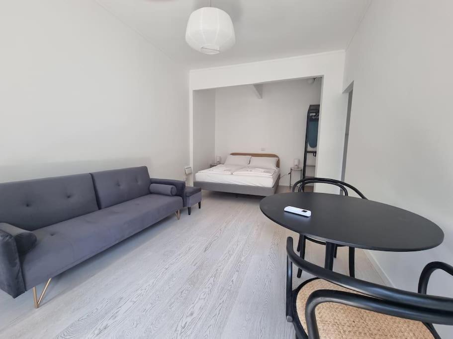 Milan New Apartment In Lively Central Area Exterior photo